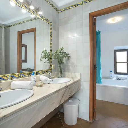 Вілла Owl Totxa - In The Midst Of Nature *