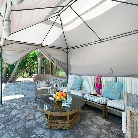 Owl Totxa - In The Midst Of Nature Вілла